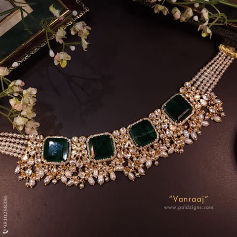 Vanraaj  Moissanite Polki Choker