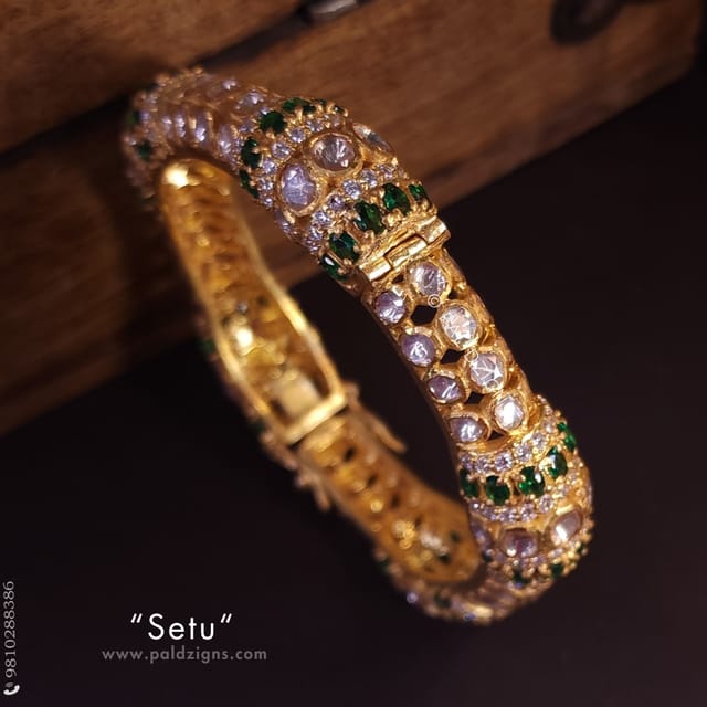 Setu 2-4" Size Moissanite Polki Bangle (Single)