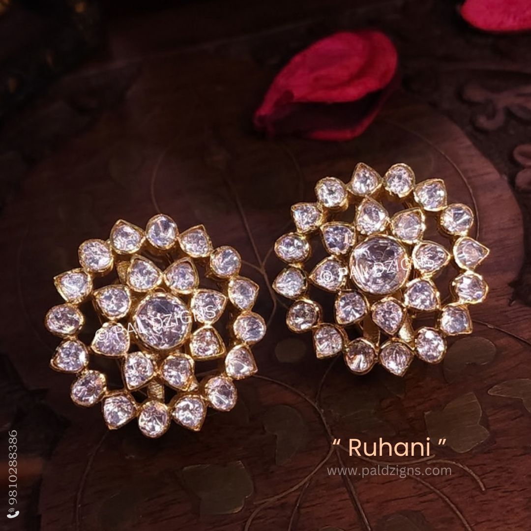 Ruhani Moissanite Polki Stud