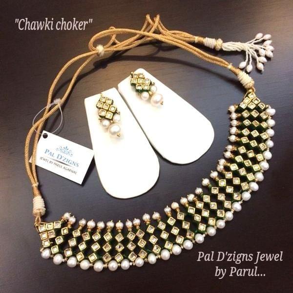 Chawki choker set