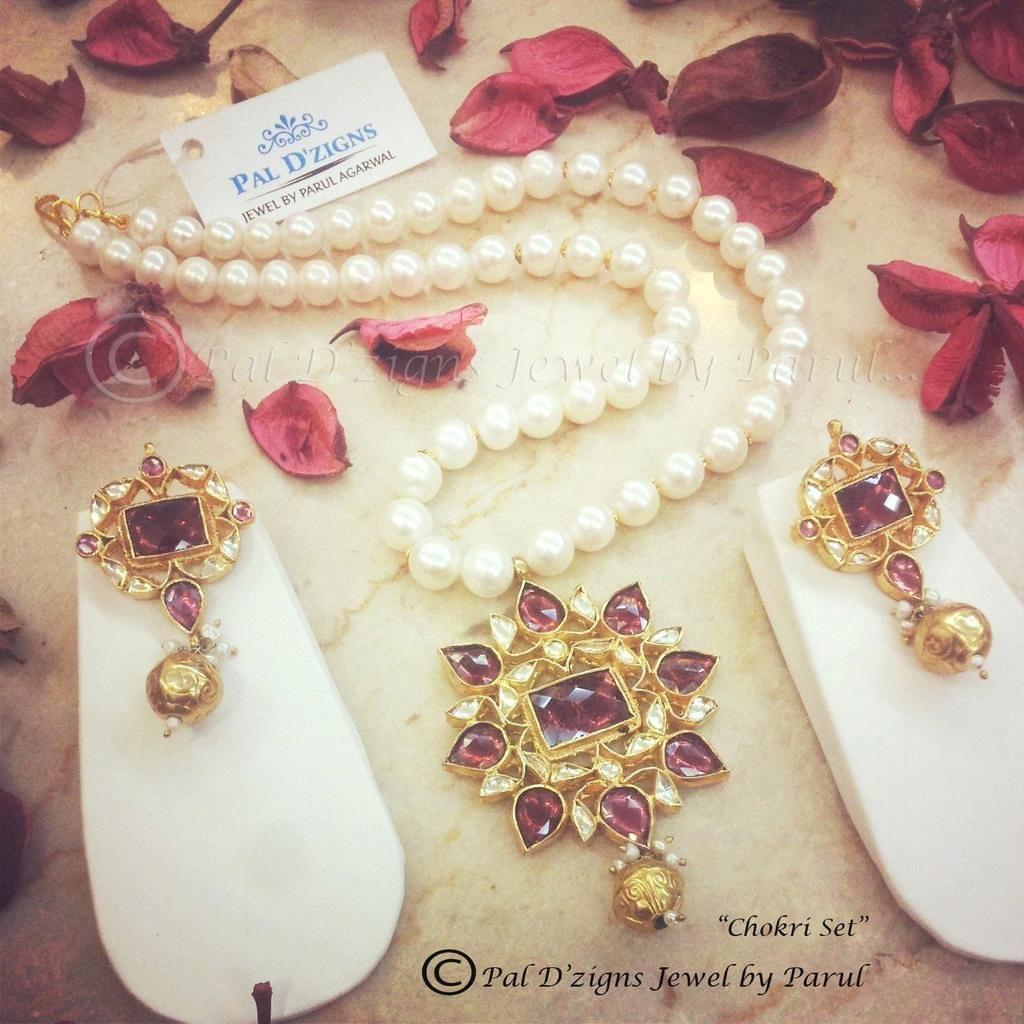 Chokri Set
