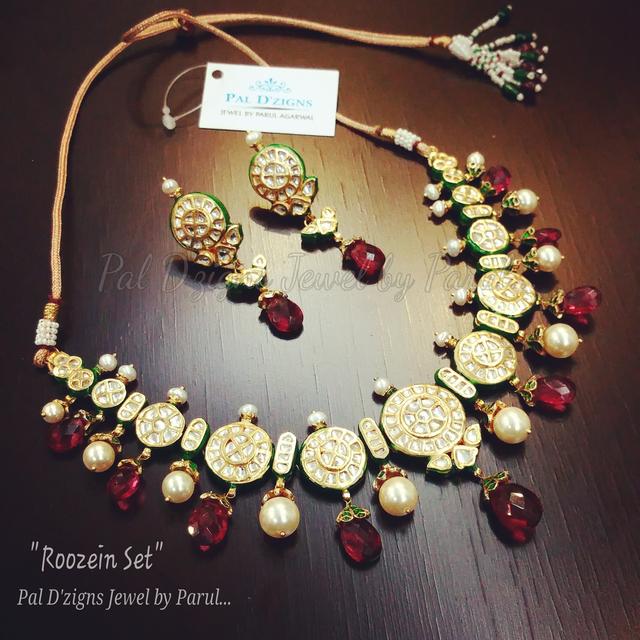 Roozein - Kundan Set