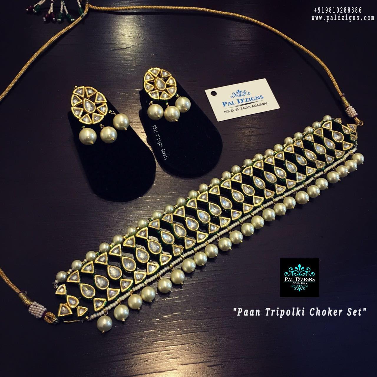Paan Tripolki Choker Set