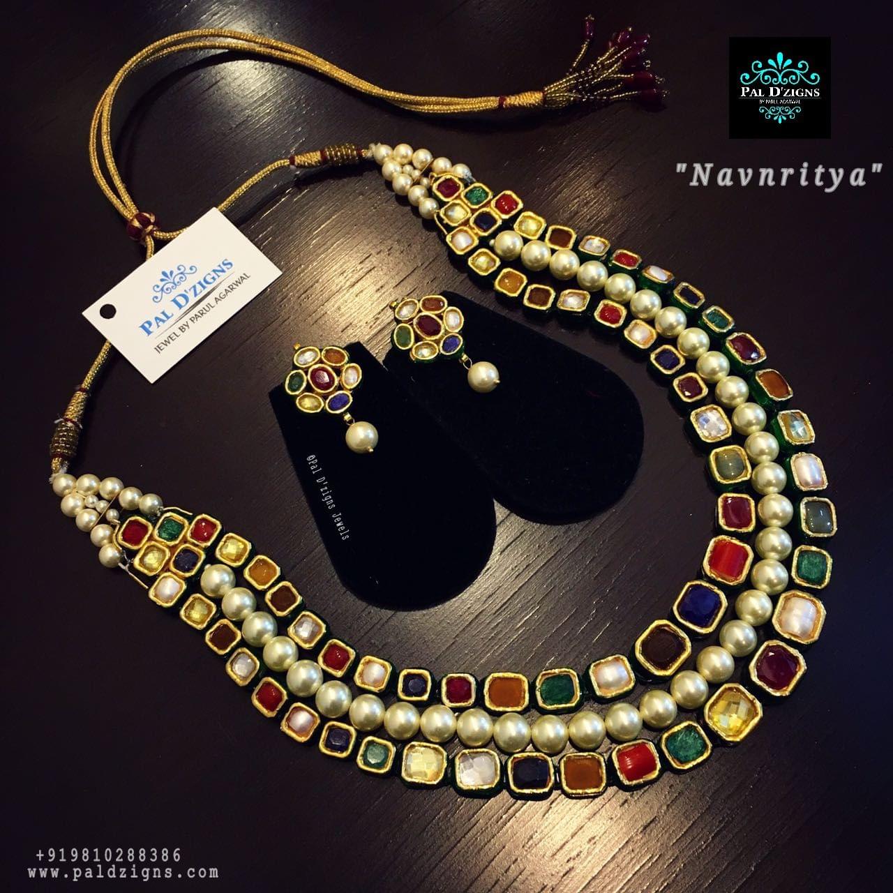 Navnritya Kundan set