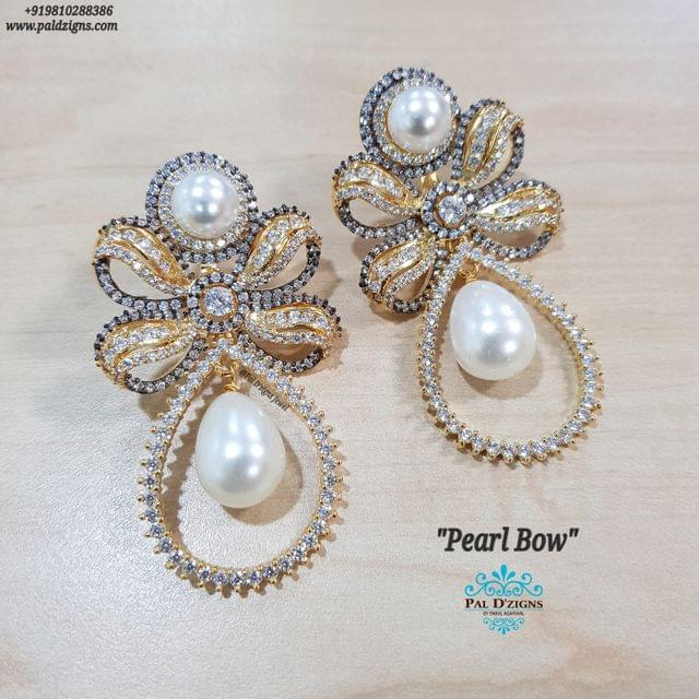 Pearl Bow Earings